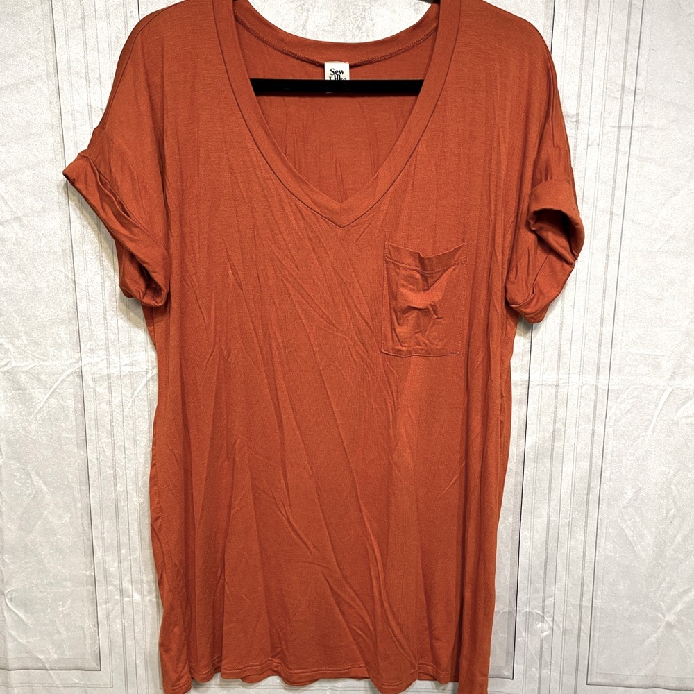 Sew In Love Tee Size M - orange